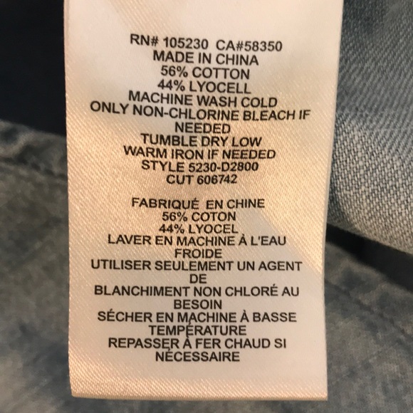 Soft Joie Variegated Chambray Sleeveless Dress - Picture 7 of 7